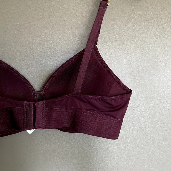NWOT Lively The Spacer T-Shirt Bra Burgundy Red Size 34A Wireless Lightly Padded - Picture 15 of 16